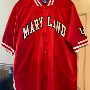 Basketball of Maryland university jersey